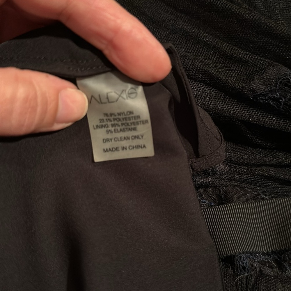 ALEXIS Magna Organza Tiered Dark Blue Dress SIZE L. - Picture 9 of 9